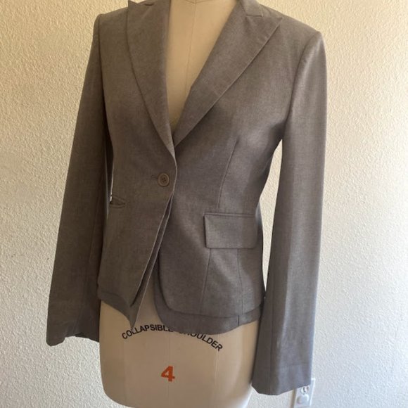 BCBG Maxazria Gray Blazer - Picture 2 of 16